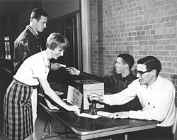 Students voting in Fall Elections, University of Texas at Arlington
