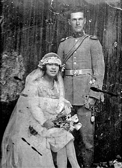 Germán Busch and Matilde Carmona were married on 18 February 1928. Busch was still a second lieutenant, for which he had to obtain a special permit from the Army.